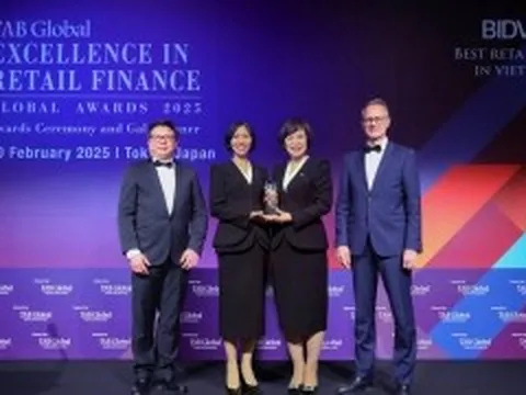 Một thập kỷ dẫn đầu - BIDV lần thứ 10 nhận giải Ngân hàng Bán lẻ tốt nhất Việt Nam