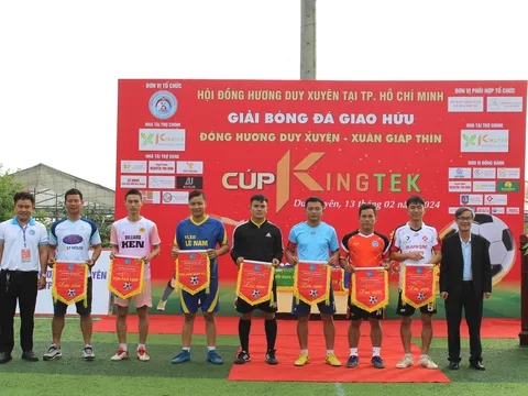 Sôi động giải bóng đá giao hữu Đồng hương Duy Xuyên